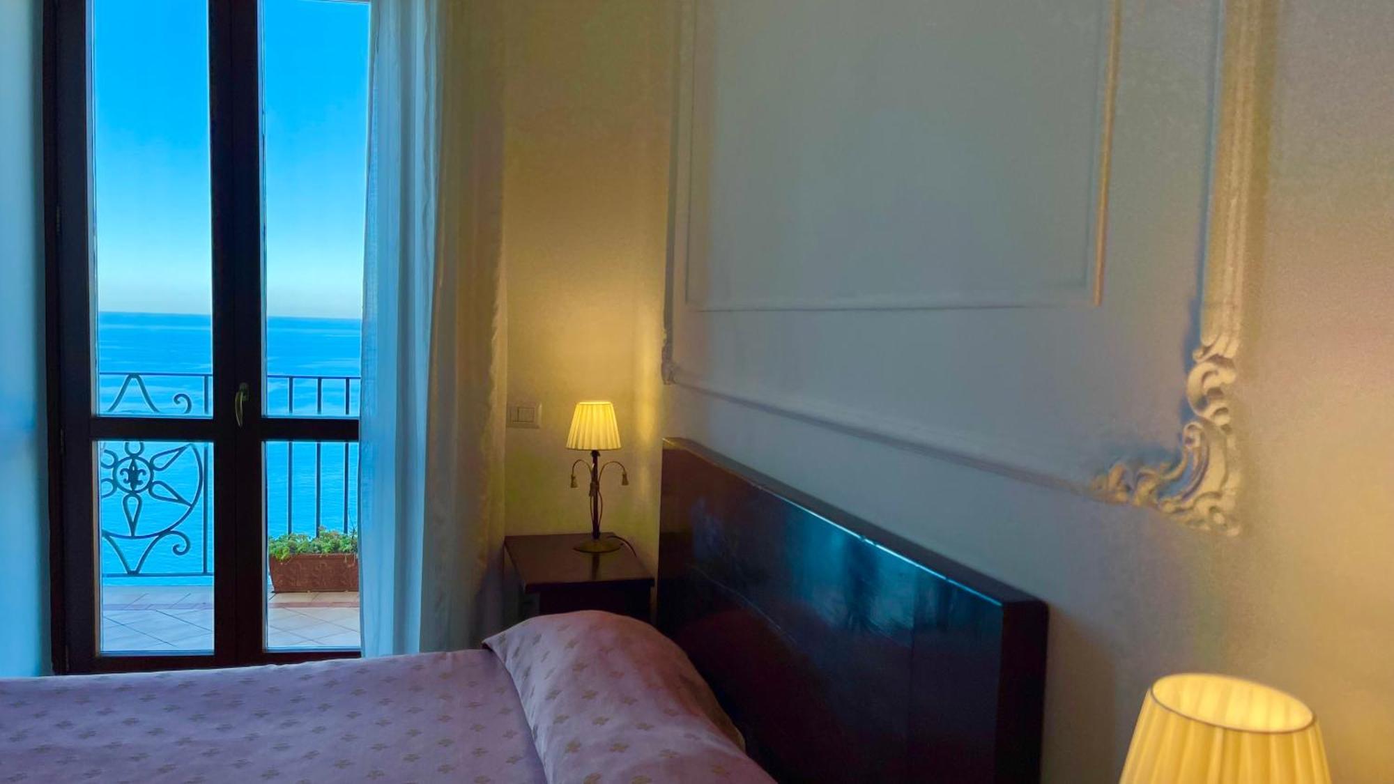 Bed and Breakfast Residenza Porta Di Mare à Castellabate Extérieur photo